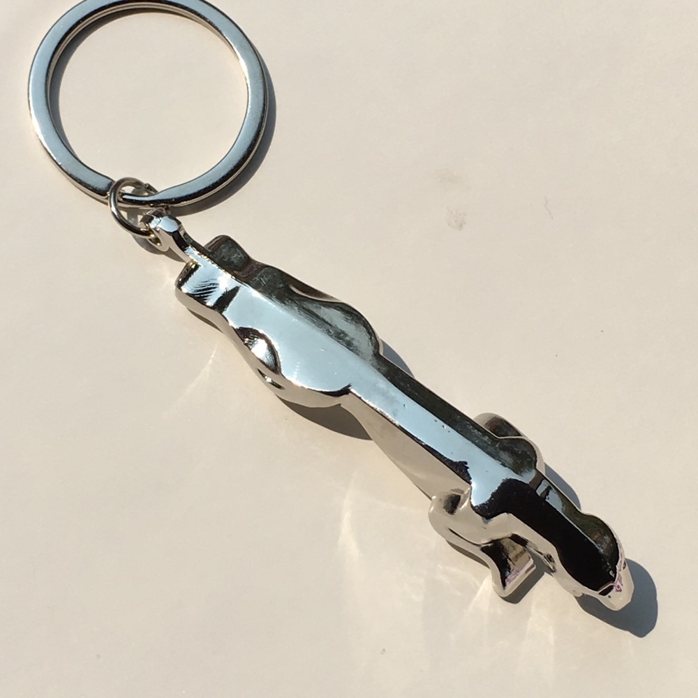 Jaguar keychain - Picture 3 of 8